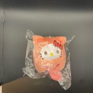 Hello kitty plush keychain
